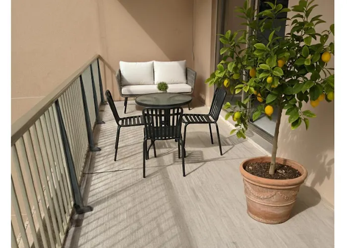 Avec Balcon Vue סן-מקסים