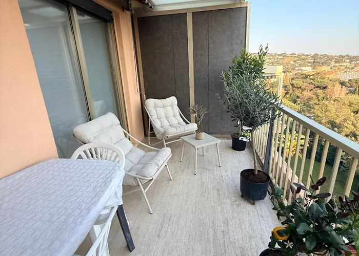 Avec Balcon Vue ベッド・アンド・ブレックファスト *